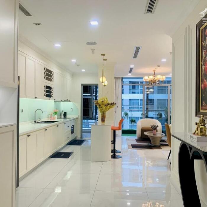 Hình ảnh Căn hộ 3PN, 2WC, DT 116m2, tầng 32 Vinhomes Central Park Tân Cảng khu Landmark 81 0