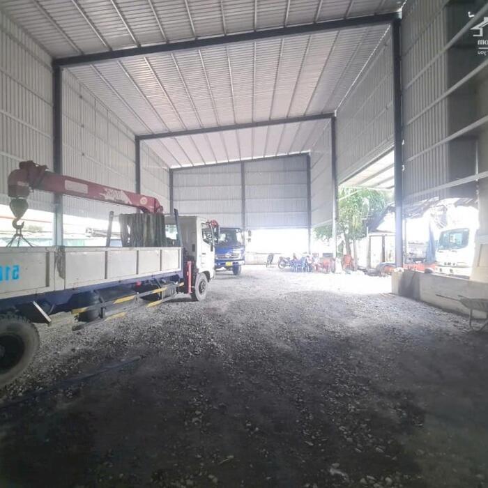 Hình ảnh Cho Thuê Nhà Xưởng Vĩnh Phú Thuận An. Dt: 300m Giá 25tr Container 24/24 1