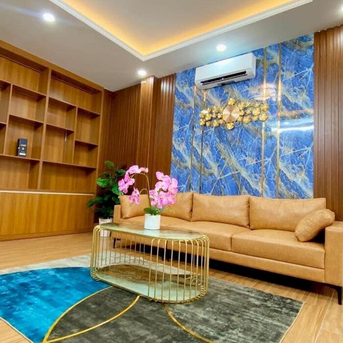 Hình ảnh Hàng Hiếm - HXH Phạm Văn Hai, vị trí trung tâm - DT: 3.5 x 15m [CN:50m2], 5 tầng, giá: 7.3 tỷ LT 1