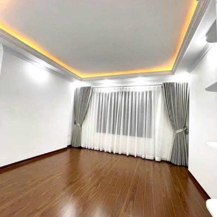 Hình ảnh Bán nhà Cầu Giấy, vị trí siêu đẹp, 35m2, 5 tầng chỉ 7,5 tỷ 2