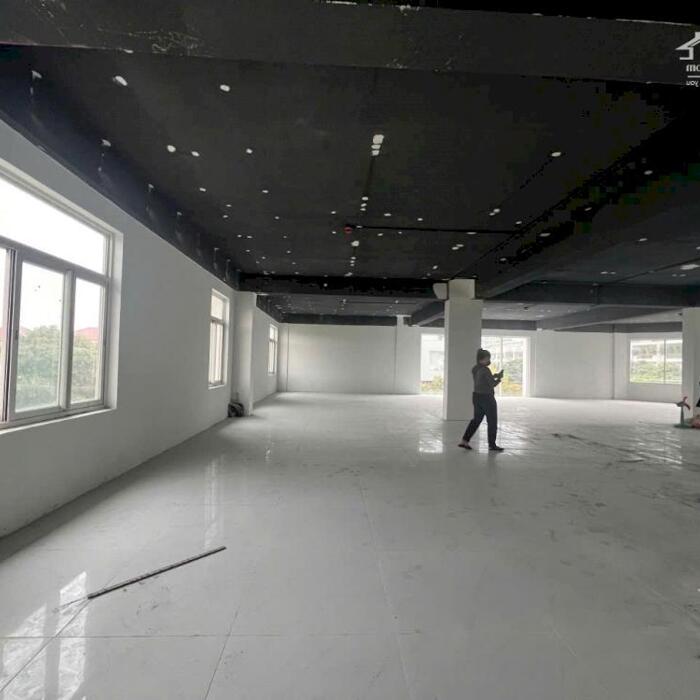 Hình ảnh Cho thuê sàn Nguyễn Cơ Thạch, 310-390m², giá từ 130-140 triệu, hợp đồng dài hạn 0