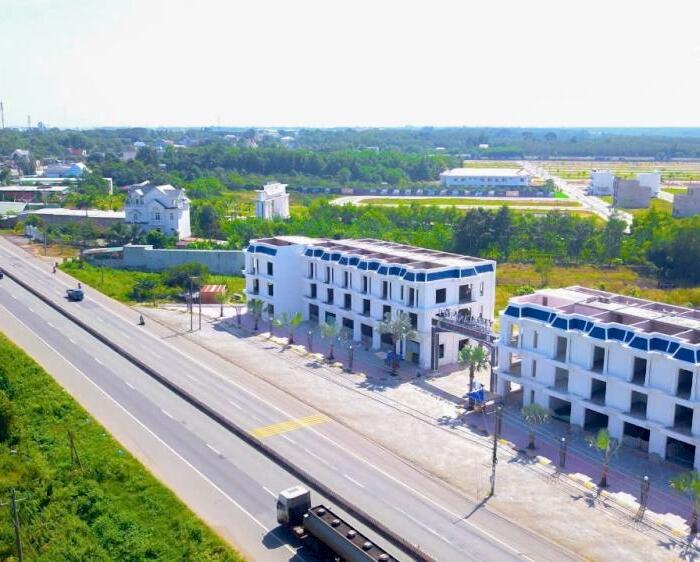 Hình ảnh Chuyển nhượng nền biệt thự ngay trường học Quốc tế tại Alana City 1