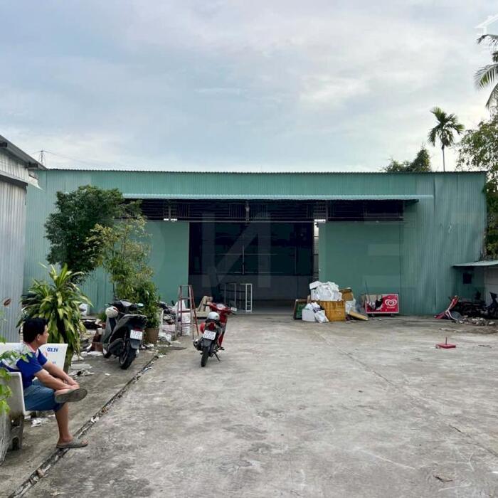 Hình ảnh Cho thuê kho xưởng bãi 1.000m² có 2 kho xây dựng 300m² có điện 3 pha, gần cầu Bình Thuỷ của Nguyễn Văn Linh, P. Long Tuyền, Q. Bình Thuỷ, TP. Cần Thơ, thuê 12 triệu/ tháng 0