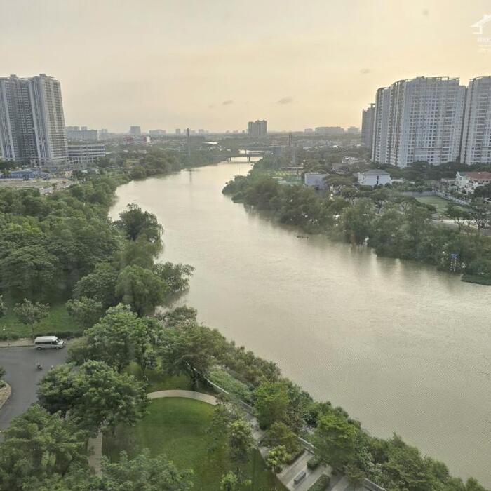 Hình ảnh Bán Penhouse Riverside Residence 275m, 4pn,5wc, tầng cao, 2 ô xe, giá 22ty TL 0