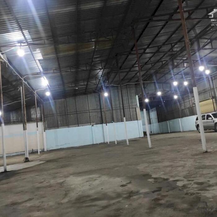 Hình ảnh Cho thuê kho xưởng 700m2, 1300m2 gần UB Quận 12 1