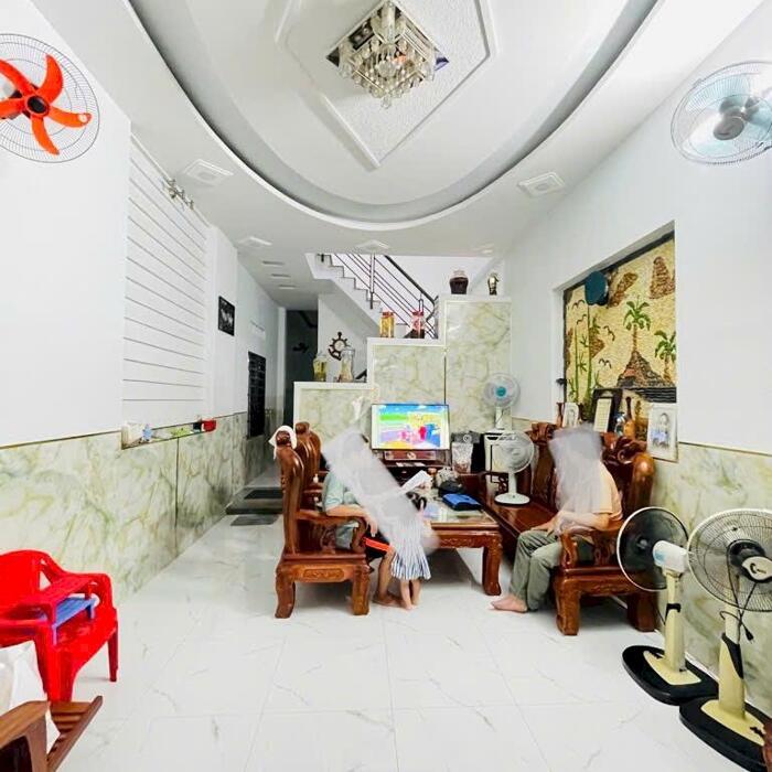 Hình ảnh Bán nhà 108m2, 2 tầng hẻm ô tô, Phan Huy Ich, P12, Gò Vấp, nhỉnh 5 tỷ 0