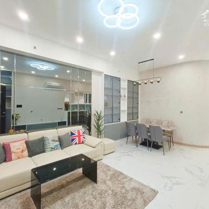 Hình ảnh Bán Midtown M5 tầng sân vườn 164m, 3pn,2wc nhà sân trước sau thoáng rộng, giá 11ty5 2