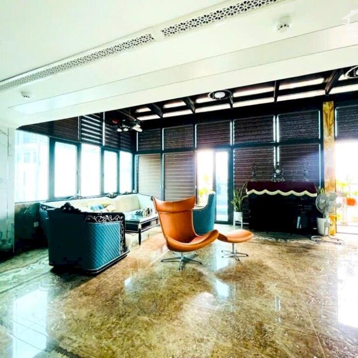 Hình ảnh Bán nhà Mặt Phố Thanh Nhàn 130m2, Mặt tiền 9m, Vỉa hè thênh thang 3