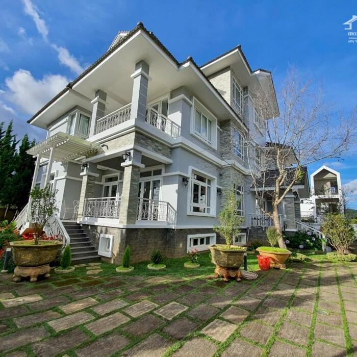 Hình ảnh Bán Villas 1 trệt 2 lầu tại Hoàng Hoa Thám, Phường 10, TP. Đà Lạt – View toàn cảnh tuyệt đẹp 4