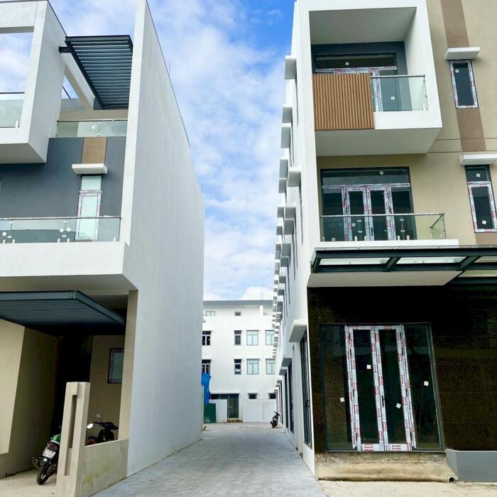 Hình ảnh Bán shophouse BGI - giá F0 từ chủ đầu tư BGI - trả trước chỉ 3,2 tỷ & 18 tháng sau thanh toán tiếp 4