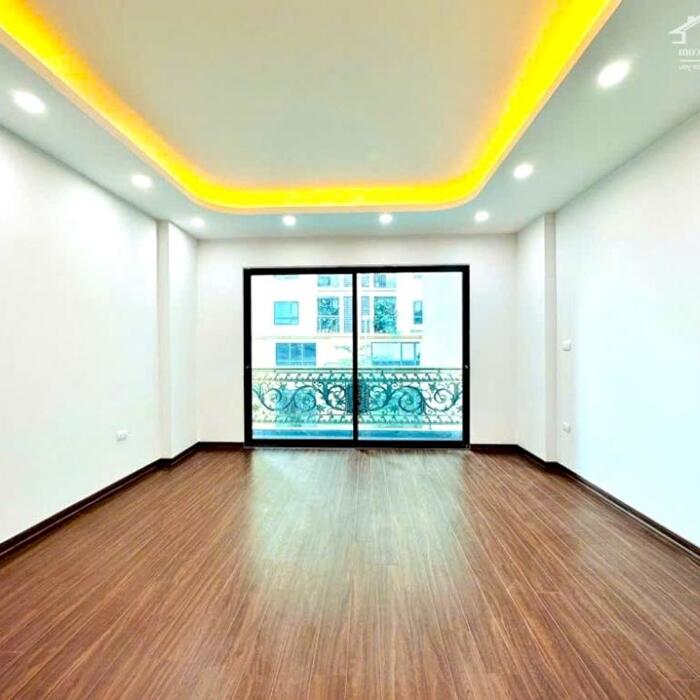 Hình ảnh Bán nhà Lĩnh Nam 120m2, 6 tầng xây mới thang máy, Ô tô tránh, 2 thoáng vĩnh viễn 7