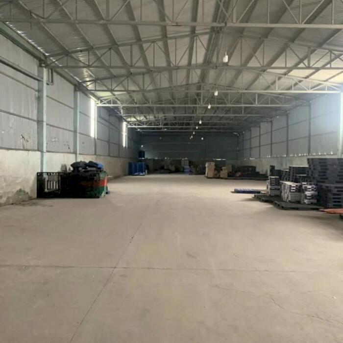 Hình ảnh Cho thuê 2 nhà xưởng 1600m2, 1700m2 gần ngã tư Ga Quận 12 0