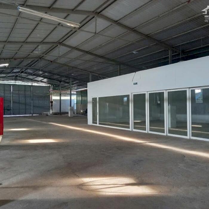 Hình ảnh CHO THUÊ XƯỞNG 3200m2 CÓ PCCC VÁCH TƯỜNG TẠI Q9 CŨ 1