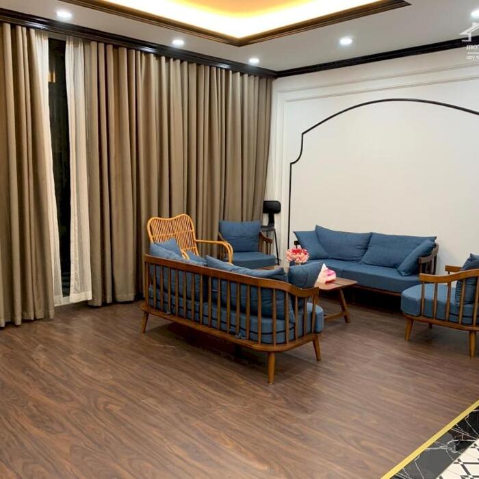 Hình ảnh Mặt Phố Huế Đầu Hàng Bài 250M2 7 Tầng 185 Tỷ Thuận chiều Ô TÔ Đỗ 3