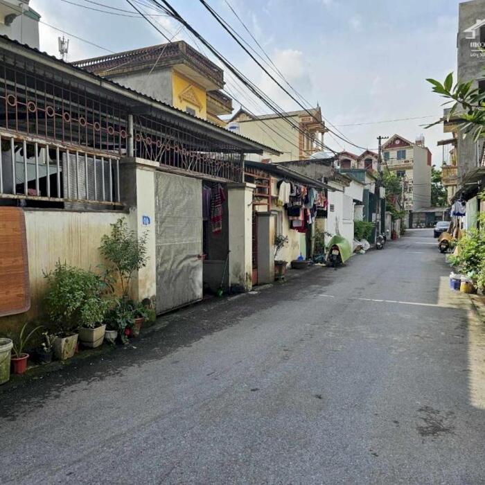 Hình ảnh BÁN GẤP LÔ ĐẤT 40M² – MẶT TIỀN 7M – Ô TÔ 7 CHỖ VÀO TẬN NƠI – GIANG BIÊN, LONG BIÊN 2