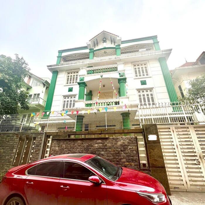 Hình ảnh Bán Biệt Thự Linh Đàm- 310m- 17m MT- Vị trí đắc địa cực đẹp- Hiếm - Hàng xóm khủng long, cá mập 0