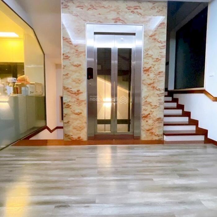 Hình ảnh Bán BT sân vườn đơn lập Linh Đàm - Vip - Giá đẹp - Lô góc - Hiếm - Nhà tâm huyết mới xây 2 năm 1