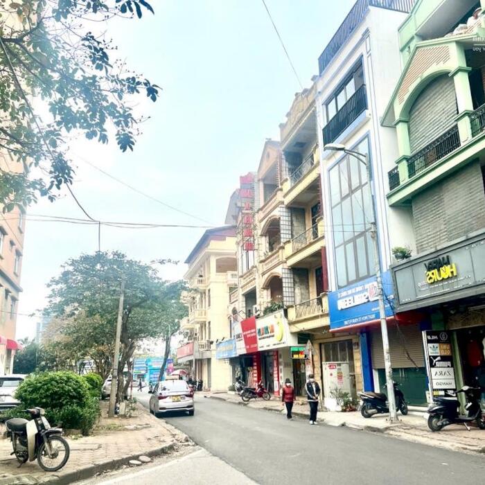 Hình ảnh Bán Nhà Lịnh Đàm- 75m- 5m- 5.7m MT siệu rộng- Vip- Vị trí cực hiếm- Kinh doanh, văn phòng.... 1