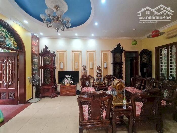 Hình ảnh Bán BT Linh Đàm- 195m- 16m MT- Trung tâm VIP- Hiếm- Thang máy Nhập- Nội Thất Gỗ Lim 100% 4