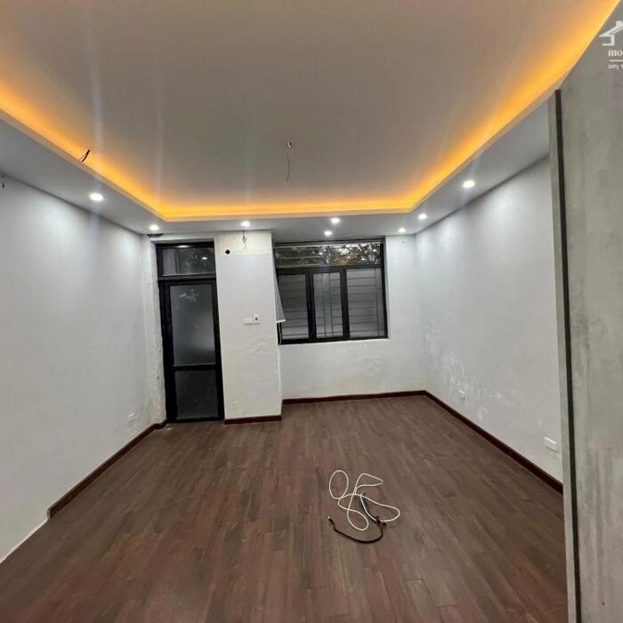 Hình ảnh Bán Nhà Liền Kề VIỆT KIỀU CHÂU ÂU , Hà Đông 77m2 4 Tầng, MT 4,5m, Vỉa Hè Kinh Doanh, Ô Tô Tránh Dừng Đỗ 1