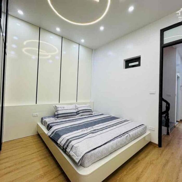 Hình ảnh Bán Nhà Hà Nội kinh doanh được, gần hồ, ô tô đỗ cửa 10 tỷ x 14