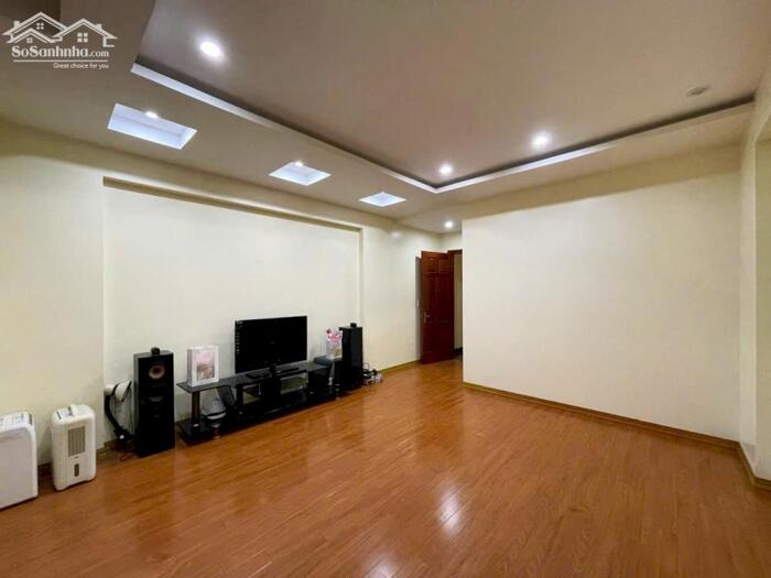 Hình ảnh Bán nhà 4 tầng 90m2 phố Thư Trung, tuyến 2 đường Tô Vũ, Văn Cao, Hải Phòng 3