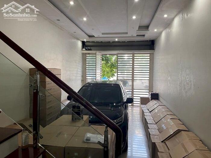 Hình ảnh Bán nhà mặt đường Ngô Gia Tự 4 tầng 94m2 ngay gần ngã 3 Văn Cao, Hải Phòng 1