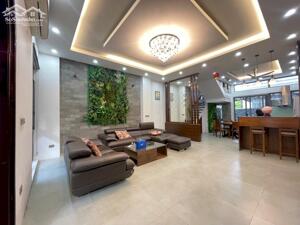 Cho thuê Biệt thự 4 tầng Vinhomes Harmony Tulip, Việt Hưng, Long Biên. 90m. Giá: 35 triệu/tháng. Lh: 096.787.3362