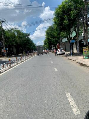 Bán nhà mặt tiền Huỳnh Văn Nghệ, gần Trường Đại Học Lạc Hồng, Bửu Long, 50m2, giá 4 tỷ.