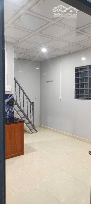 cho thuê phòng trọ 1 trệt 1 lầu, có ban công riêng