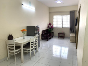 chính chủ cho thuê căn góc tại hqc hóc môn, 5 triệu có nội thất.cọc 1 tháng