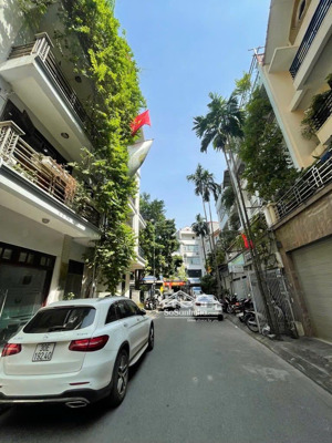 phố víp -tây hồ - 80m 4 tầng mt 4m - giá: 26,7 tỷ (có thương lượng)