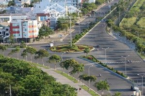 cho thuê mặt bằng 3 mặt tiền vị trí đắc địa trung tâm đà nẵng