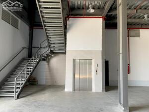  CHO THUÊ NHÀ KHO MỚI XÂY – 215M² – TẠI HOÀ XUÂN – GIÁ CHỈ 10 TRIỆU/THÁNG! 