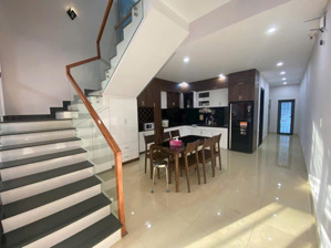 cho thuê nhà 4pn mặt tiền hoàng bình chính, ngũ hành sơn diện tích đất 100m², sử dụng 270m²
