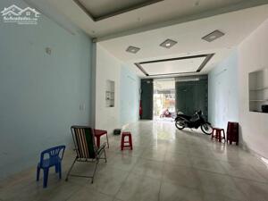 Cho thuê Mặt bằng cấp 4 mặt tiền đường 10.5m gần Sông Hàn, Mỹ An - khu sầm uất