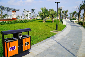 đối diện công viên đầu dự án khu đô thị phú mỹ - duy nhất một lô sạch đẹp