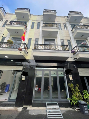 nnc 4pn - 3wc / nhà mới 100% / phạm văn bạch - trường chinh / hẻm xe hơi