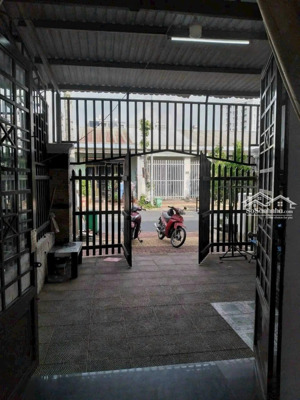 cho thuê nhà 2pn 2wc khu dân cư hiệp thành 3 thích hợp mở vp kết hợp ở