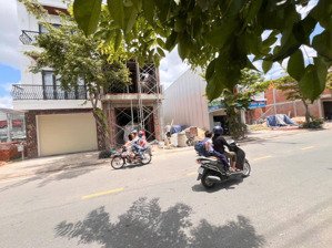 cần bán đất khu phố chợ hàng rượu. nơi kinh doanh sầm uất nhất phường trương quang trọng-