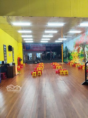 cho thuê mặt bằng đẹp ngang 10m vị trí đẹp trung tâm thành phố biên hoà