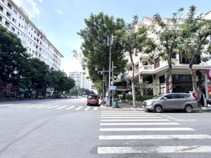 cho thuê nhà phố 2 mặt tiền đường bùi bằng đoàn, phú mỹ hưng q7 giá rẻ kinh doanh mọi ngành nghề