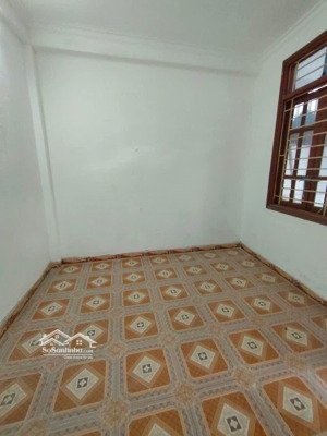cho thuê nhà bằng liệt - linh đàm 31m2, 5 tầng, 3pn - vừa ở vừa kinh doanh - ngõ thông ô tô qua