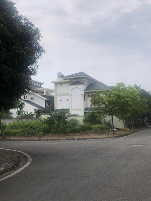 bán biệt thự view sông hud4 sầm sơn