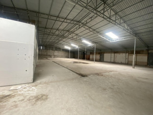 cho thuê mặt tiền kho 2500m2. phú mỹ. q7. kinh doanh đa ngành nghề. gần các chung cư lớn