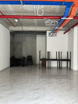 shophouse the privia khang điền kinh doanh ngay mặt tiền đông đúc cửa hàng rồi, sung lắm