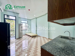 trống lại phòng studio full nội thất bancol đẹp leng keng ngay mã lò