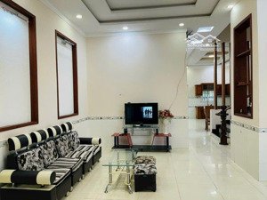 cho thuê nhà 7x20 6pn 6wc khu dân cư hiệp thành 3