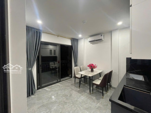 cho thuê phòng khép kín tại phố ái mộ - bồ đề - gần bệnh viện tâm anh. giá 5.5tr/ tháng