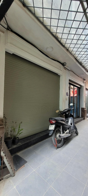 cần bán gấp nhà ngõ 206 cổ linh, đối diện aeon long biên